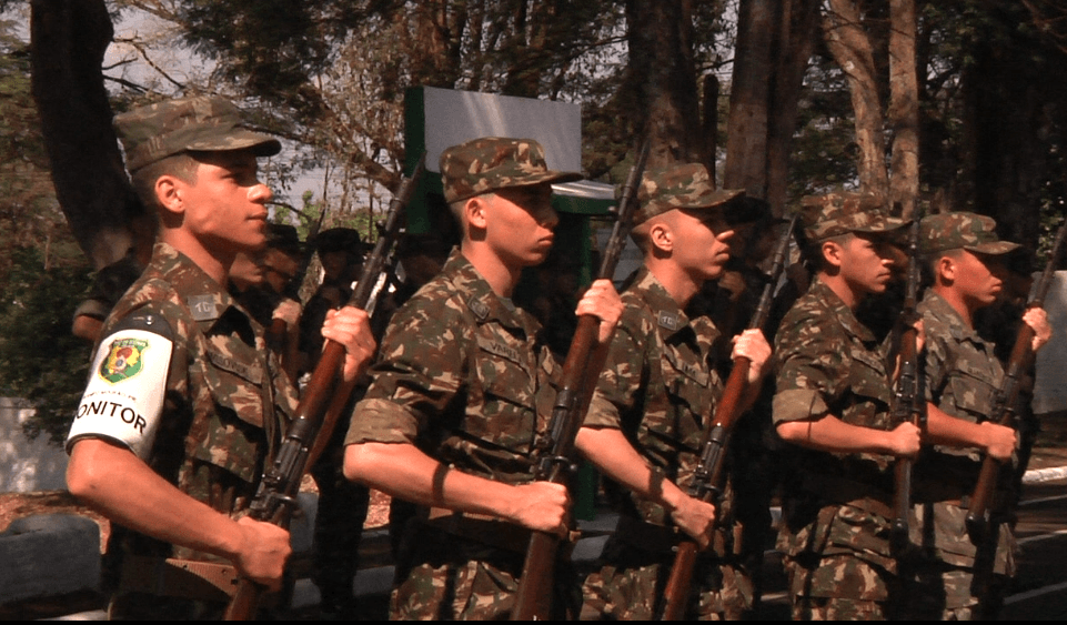 TIRO DE GUERRA COMEMORA DIA DO SOLDADO E ENTREGA DIPLOMAS AOS AMIGOS DA CORPORAÇÃO TIRO DE GUERRA COMEMORA DIA DO SOLDADO E ENTREGA DIPLOMAS AOS AMIGOS DA CORPORAÇÃO
