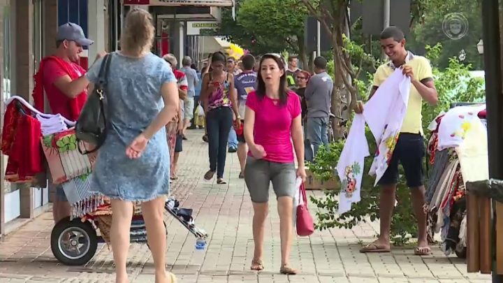 MUNICÍPIO REGULAMENTA E COMÉRCIO AMBULANTE DEVERÁ TER CADASTRAMENTO E SERÁ FISCALIZADO