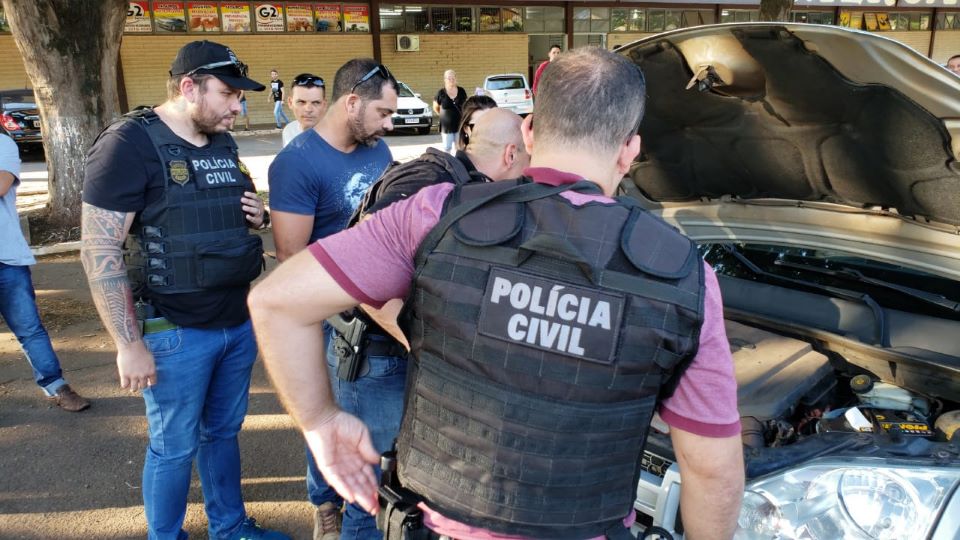 Campo Mourão, policiais civis e militares fazem cursos de identificação de veículos