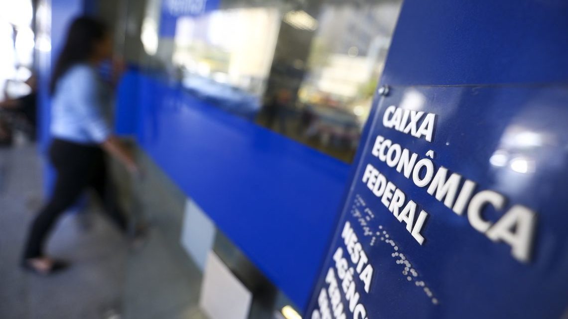 Caixa começa a pagar PIS de trabalhadores nascidos em dezembro