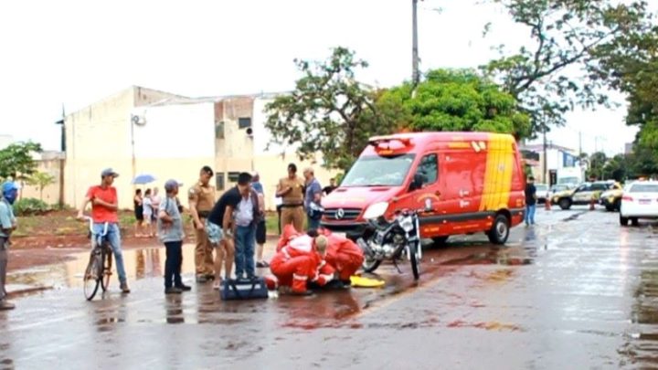 Acidente na Avenida Ney Braga deixou motociclista gravemente ferido