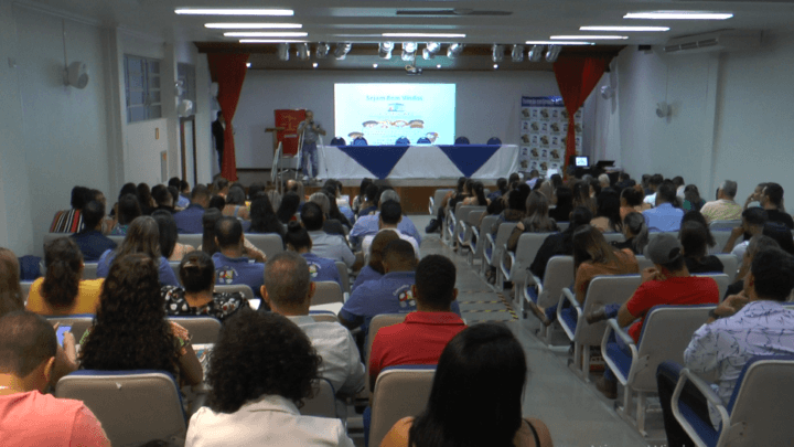 Mais de 180 conselheiros tutelares participam de curso de formação continuada em Campo Mourão