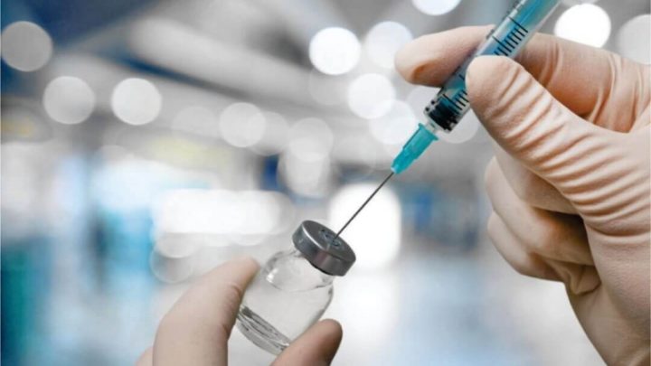 Saúde retoma dose de reforço da vacina contra Covid-19 nesta sexta