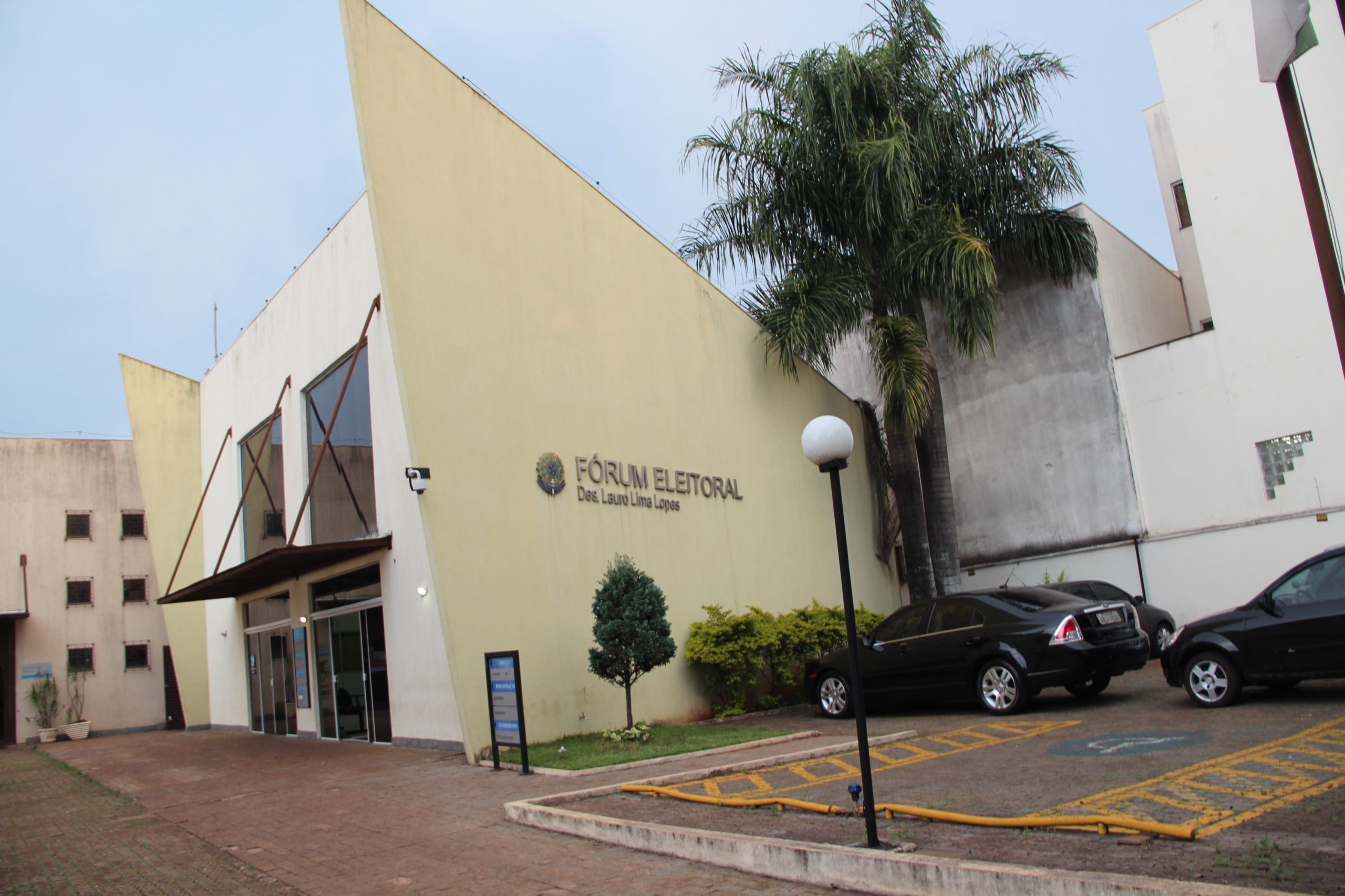 Tribunal Regional eleitoral de Campo Mourão está realizando atendimento on-line