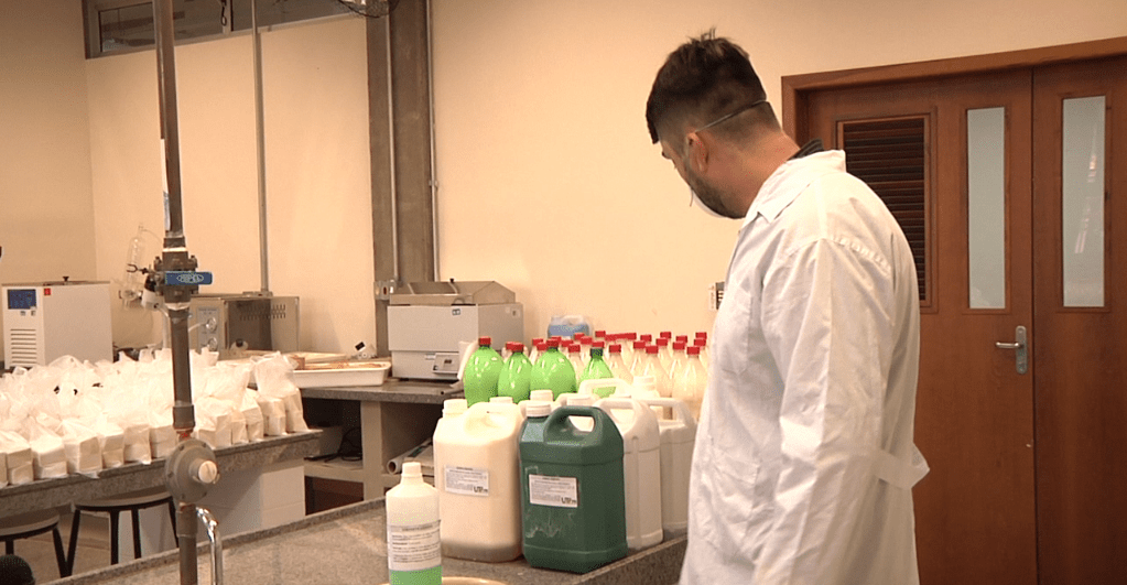 Projeto da UTFPR de Campo Mourão produz sabão e sabonete para doação