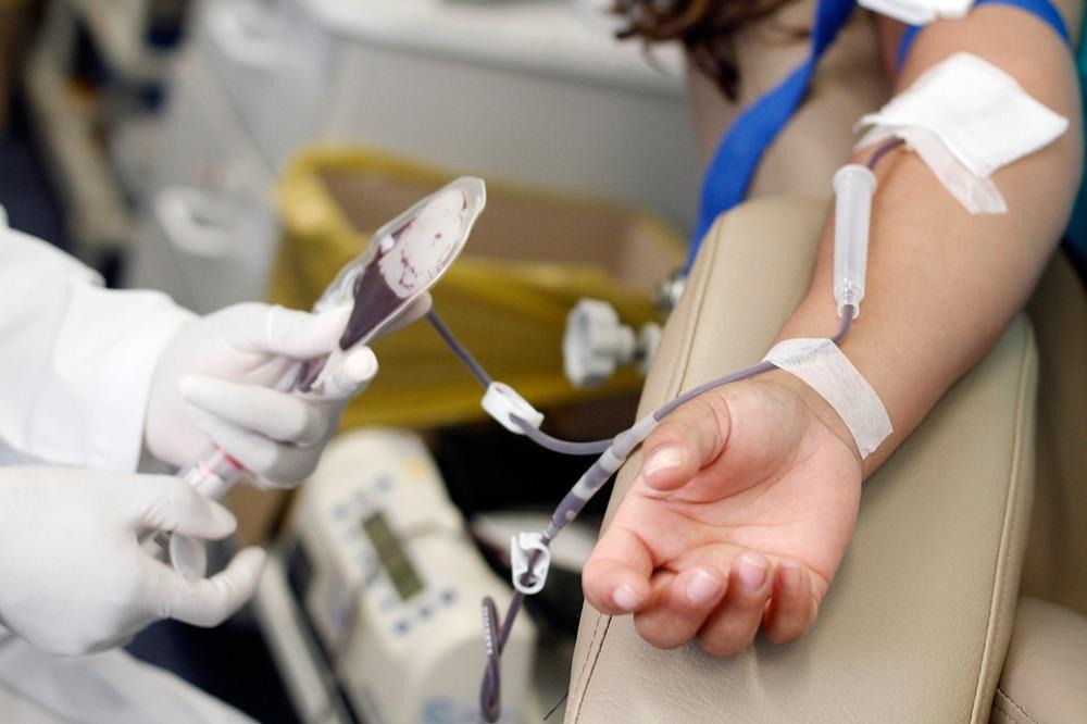 Combate ao coronavírus: Pessoas recuperadas podem ajudar outros pacientes com doações de sangue