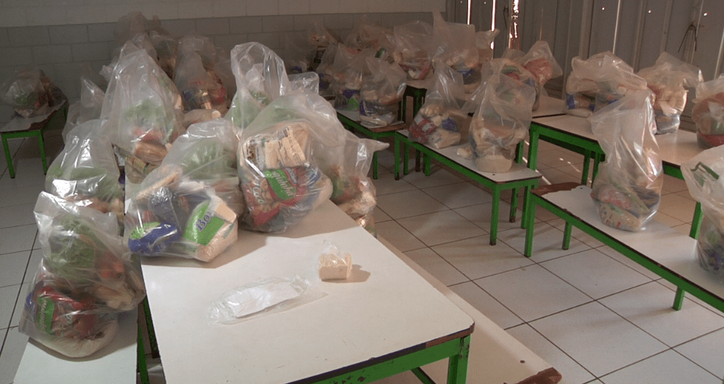 Secretaria de educação de Campo Mourão inicia distribuição de máscaras a população