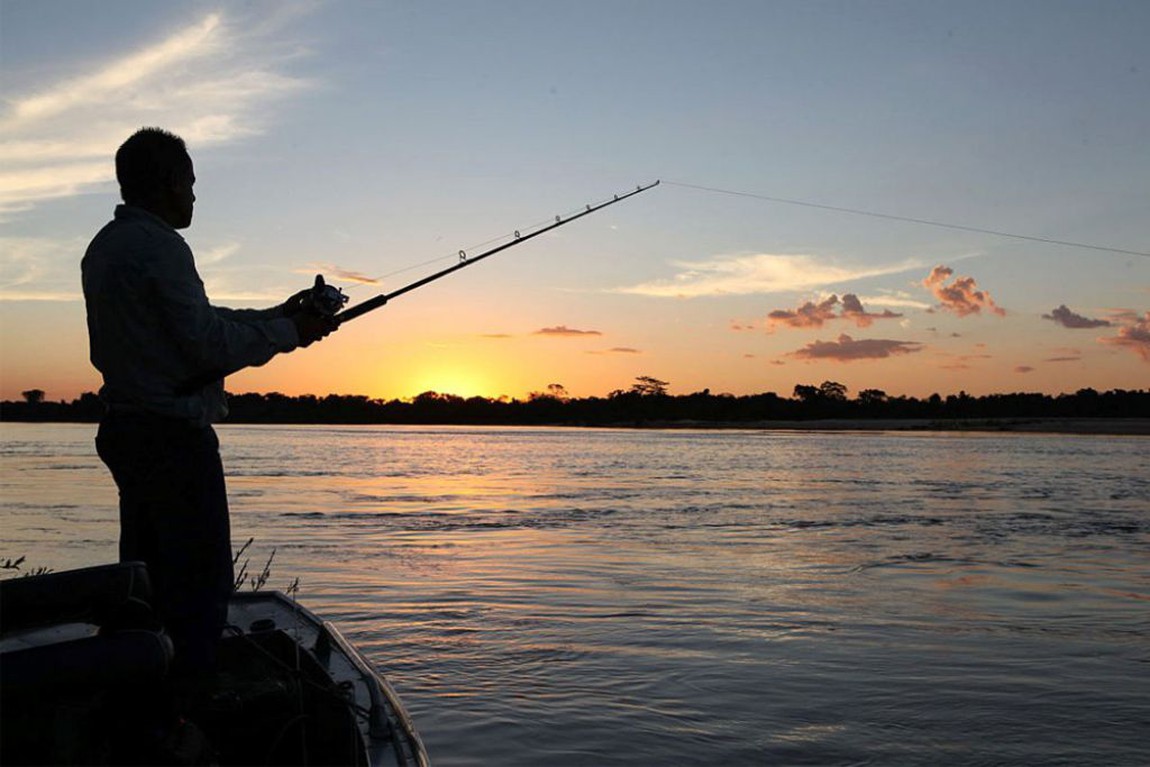 Todos os tipos de pescas estão proibidas no Estado do Paraná devido a crise hídrica
