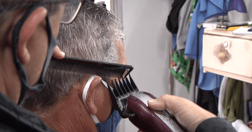 Barbearias de Campo Mourão tomam medidas de prevenção a COVID-19