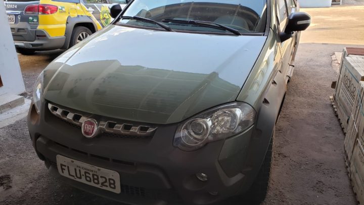 Dois veículos roubados são recuperados pela Polícia Civil no distrito de São Lourenço