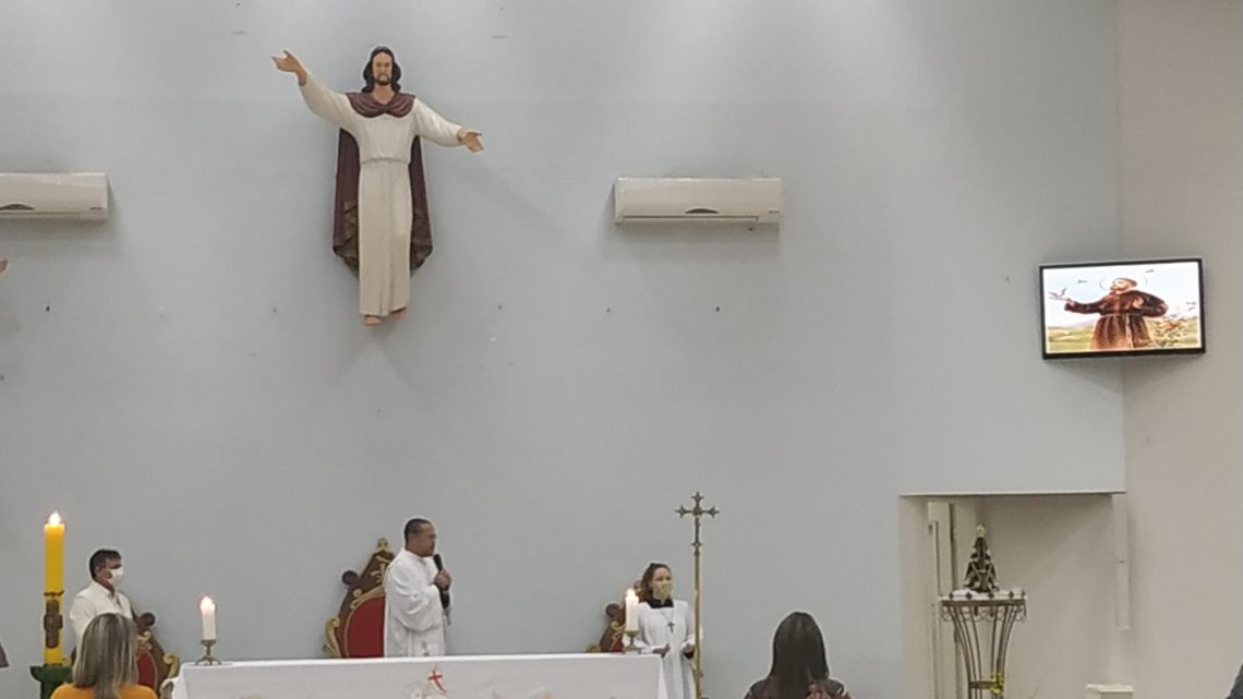 Padre Gaspar fala sobre eventos religiosos da Paróquia São Francisco de Assis de Campo Mourão