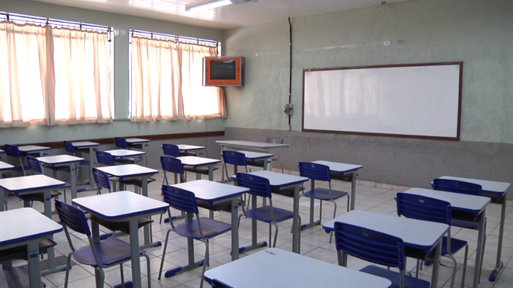 Governo do Estado do Paraná contrata 4 mil novos professores