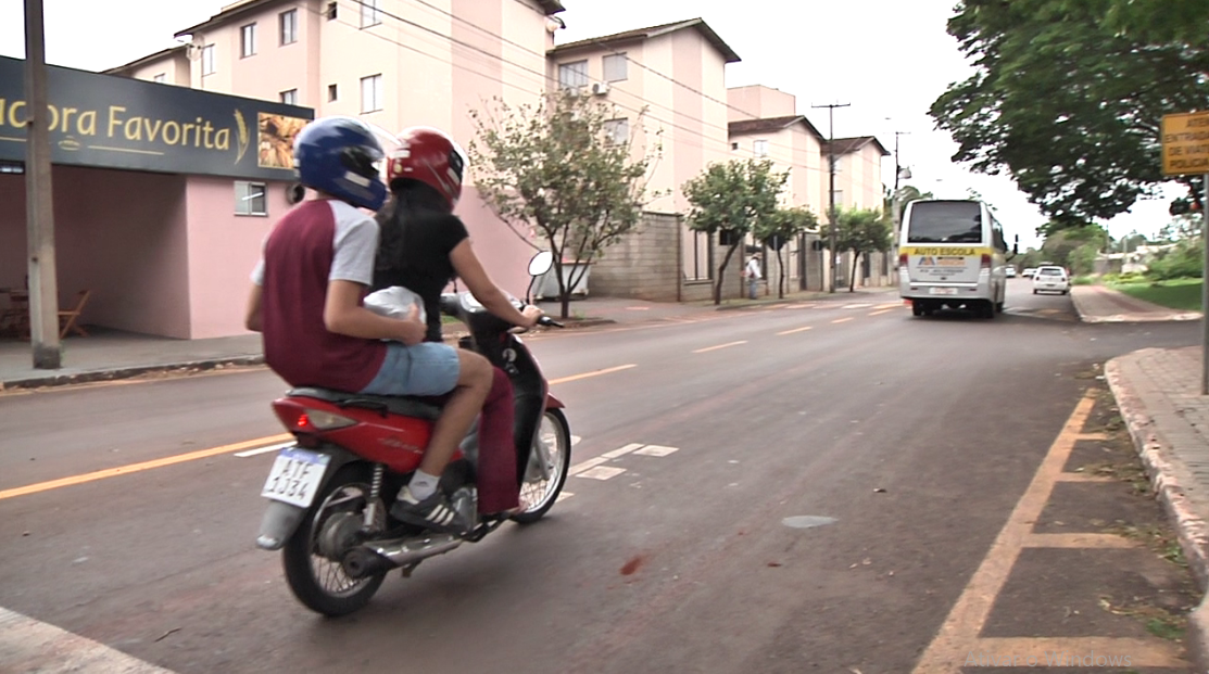 Parada obrigatória em frente a saída do Batalhão de Campo Mourão é legal diz diretor da DIRETRAN