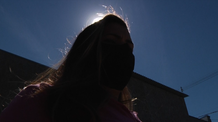 Exclusivo: Mulher que consegue escapar de homem armado conta detalhes
