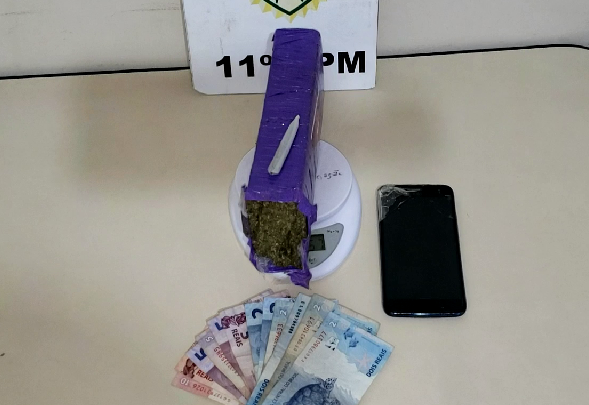 Rotam prende rapaz com drogas em Campo Mourão