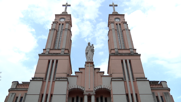 Igreja prepara volta de fiéis