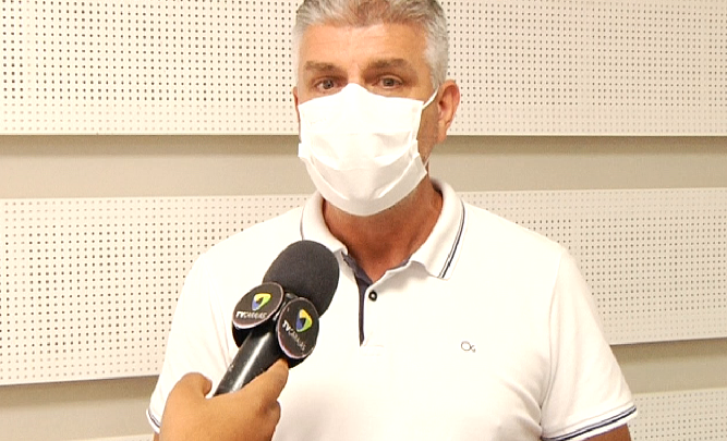 Vereador pede esclarecimento a operadora de telefonia Vereador pede esclarecimento a operadora de telefonia