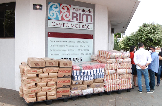 Instituto do Rim recebe 200 cestas básicas de doação