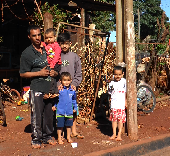 Viúvo da mulher atropelada na vila Guarujá pede quebra-molas nas ruas