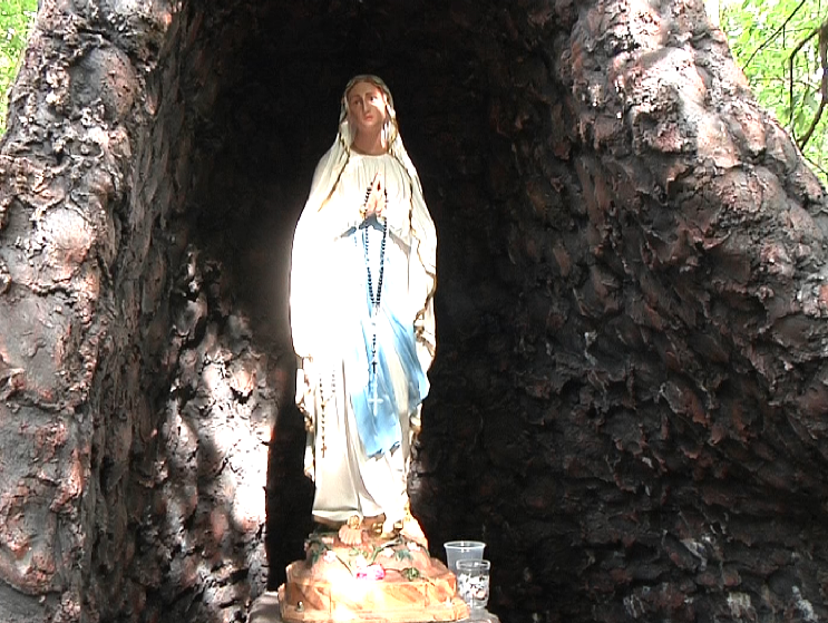 Gruta de Nossa Senhora de Lurdes em Campo Mourão