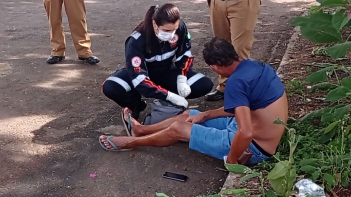 Mulher é encaminhada a delegacia após esfaquear homem na Vila Rio Grande