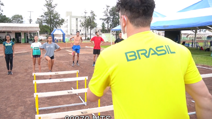 Atletismo de Campo Mourão convida crianças e adolescentes para fazerem parte da equipe
