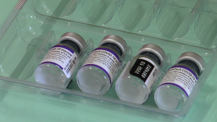 11º Regional de Saúde distribui lotes de vacina contra Covid-19 para crianças e de reforço para adultos