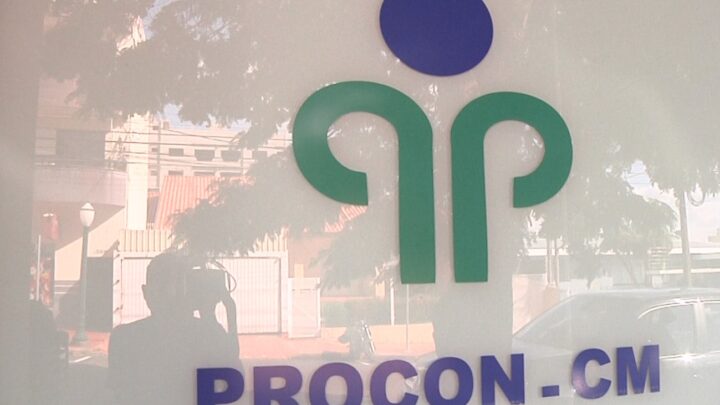 Procon multa Caixa Econômica por demora no atendimento