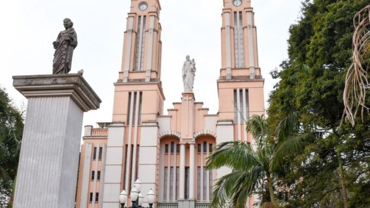 Padre da Catedral denuncia invasão, roubo e ameaças durante celebração