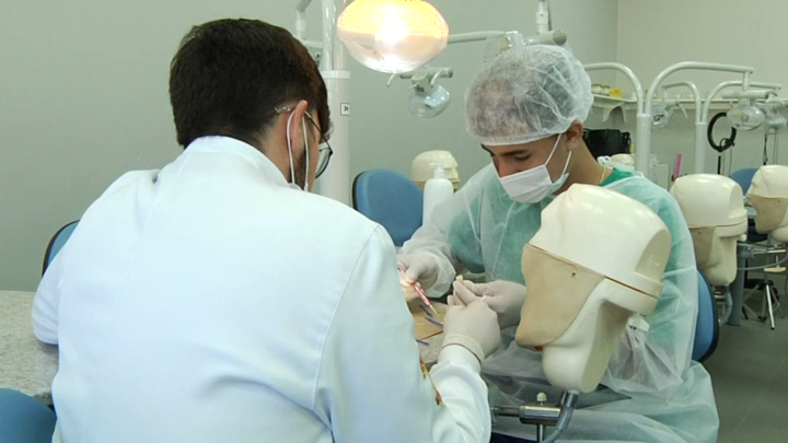 16ª Feira das profissões lota campus do Integrado e ajuda estudantes