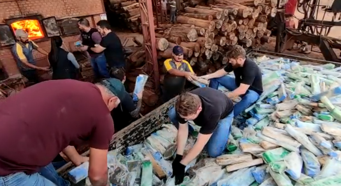 Polícia Civil incinera 2,5 toneladas de maconha, em Peabiru