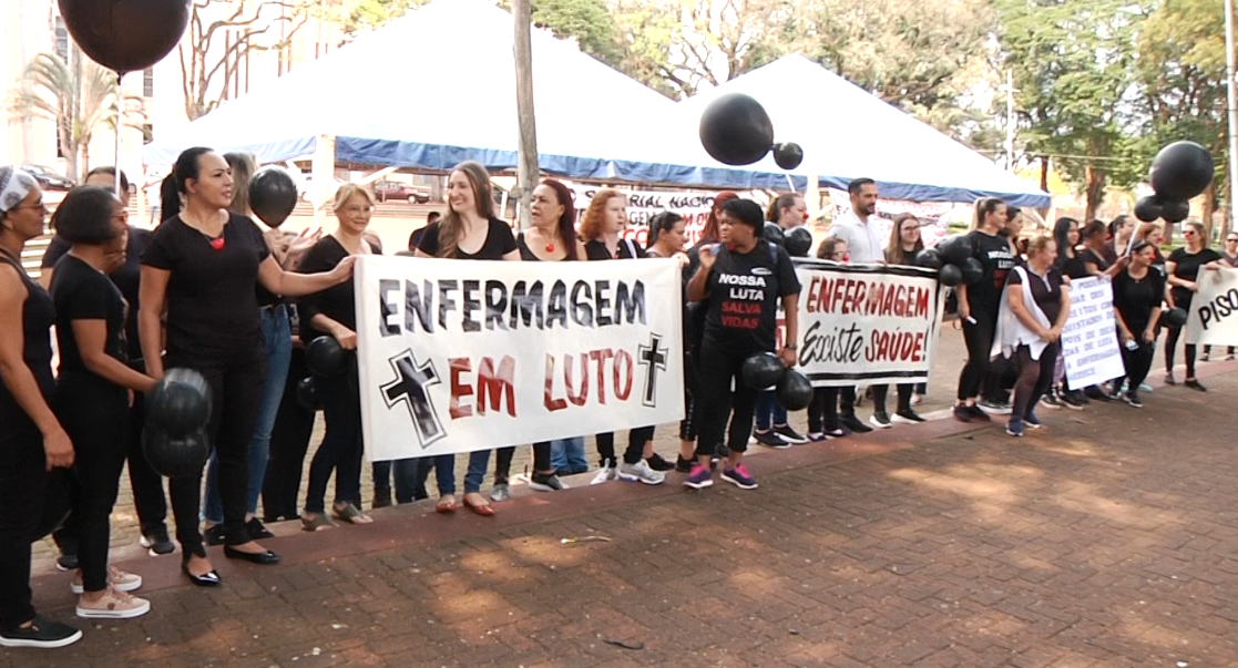 Mobilização da enfermagem pelo piso salarial tenta pressionar STF