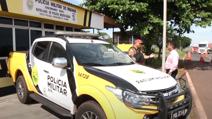 Polícia rodoviária apreende contrabando com idosas em ônibus