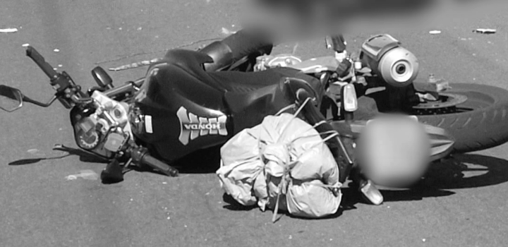 Motociclista morre após cair embaixo de caminhão na Perimetral