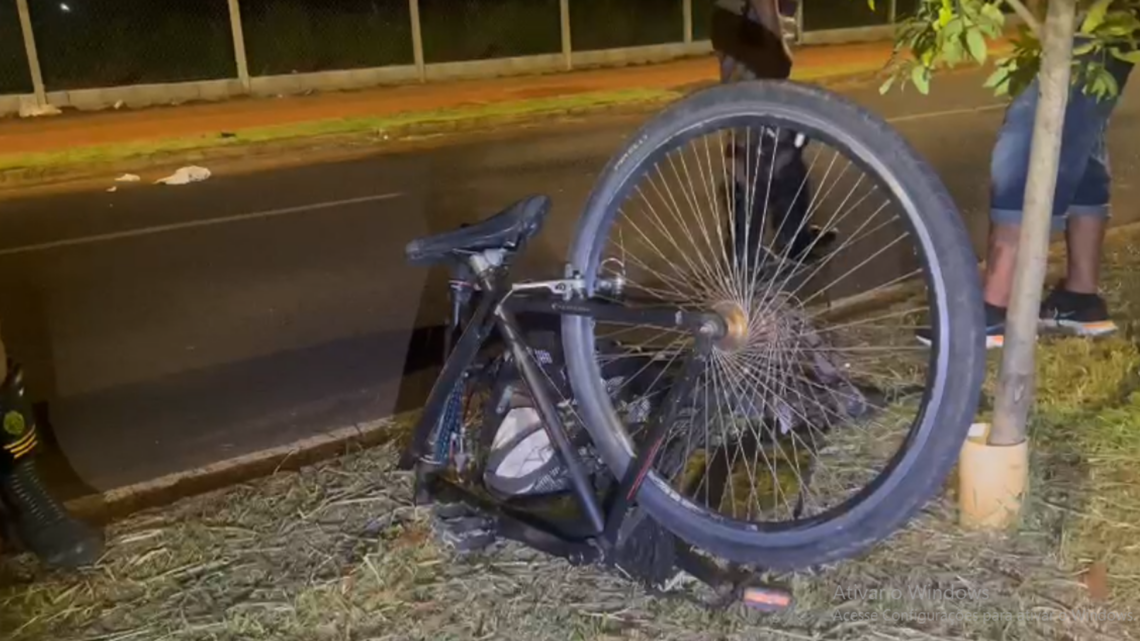 CICLISTA FICA GRAVEMENTE FERIDO AO SER ATROPELADO EM CAMPO MOURÃO