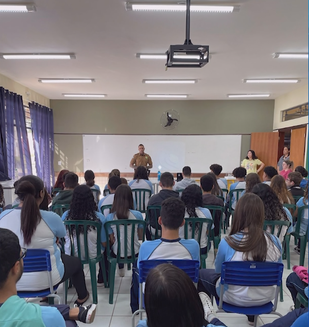 DEPOIS DE 05 ANOS O PROERD VOLTA A CAMPO MOURÃO