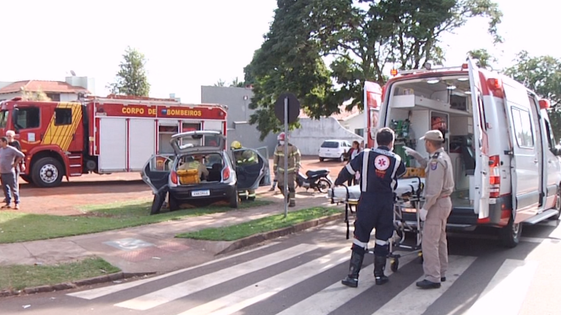 ACIDENTE COM DUAS VÍTIMAS NA ÁREA CENTRAL DE CAMPO MOURÃO