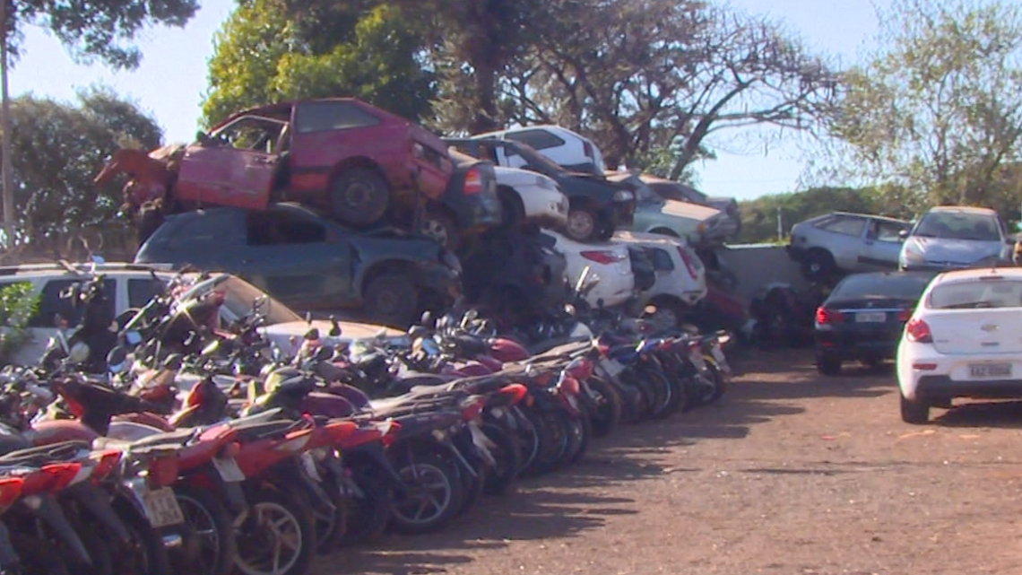 APÓS 90 DIAS CARROS APREENDIDOS NO DETRAN, VÃO A LEILÃO