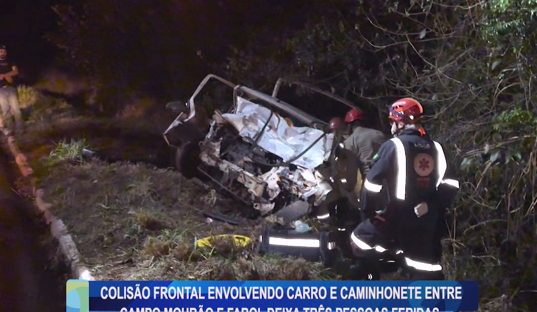 COLISÃO FRONTAL ENVOLVENDO CARRO E CAMINHONETE ENTRE CAMPO MOURÃO E FAROL DEIXA TRÊS PESSOAS FERIDAS