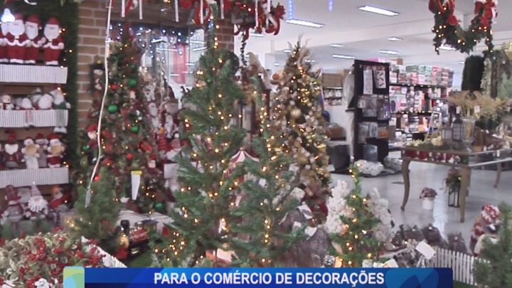 PARA O COMÉRCIO DE DECORAÇÕES O NATAL JÁ COMEÇOU