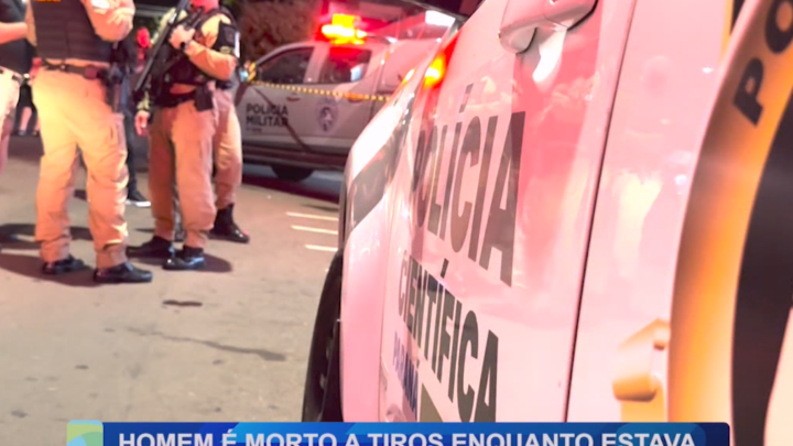 HOMEM É MORTO A TIROS ENQUANTO ESTAVA SENTADO NO CENTRO DE CAMPO MOURÃO