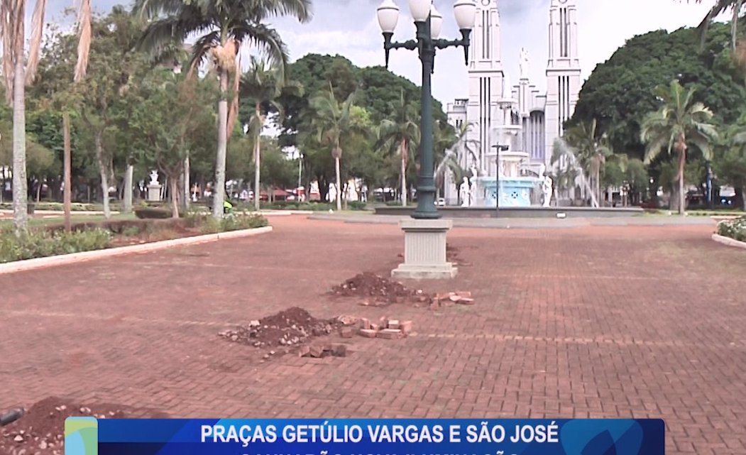 PRAÇAS GETÚLIO VARGAS E SÃO JOSÉ GANHARÃO NOVA ILUMINAÇÃO