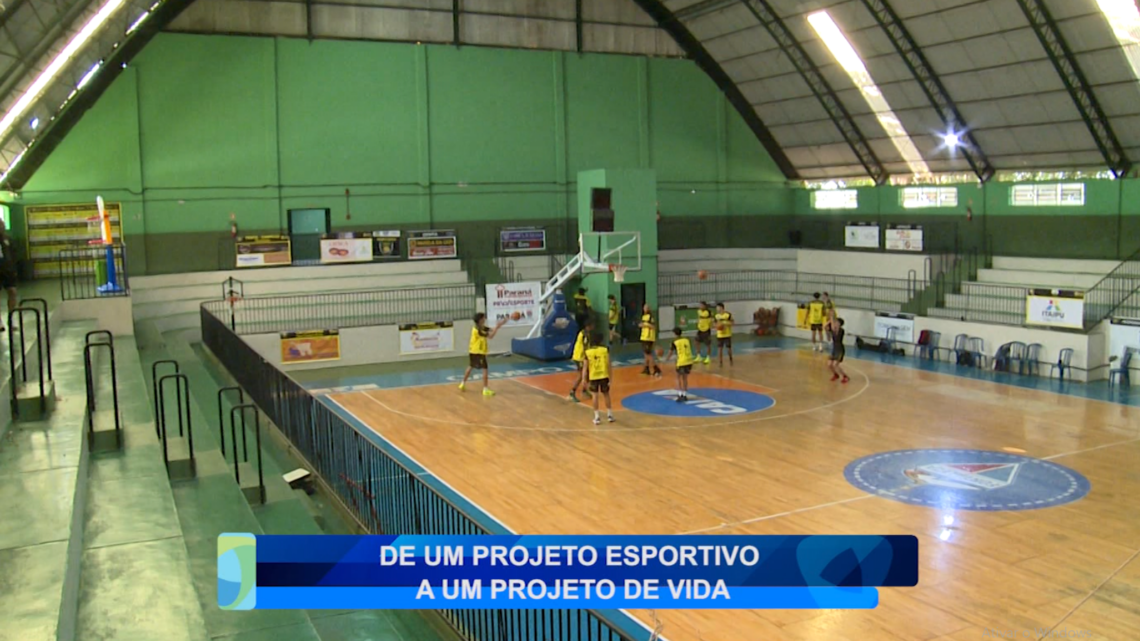 DE UM PROJETO ESPORTIVO A UM PROJETO DE VIDA