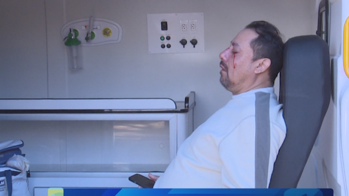 HOMEM QUE AGREDIU MOTORISTA SE APRESENTA NA DELEGACIA