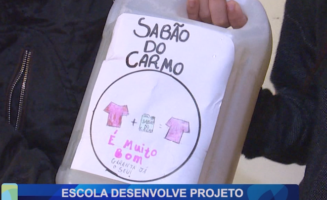ESCOLA DESENVOLVE PROJETO COM ÓLEO DE COZINHA