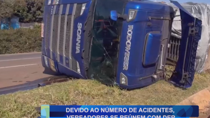 DEVIDO AO NÚMERO DE ACIDENTES, VEREADORES SE REÚNEM COM DER