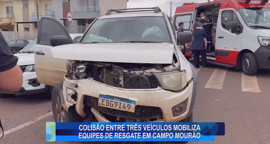 COLISÃO ENTRE TRÊS VEÍCULOS MOBILIZA EQUIPES DE RESGATE EM CAMPO MOURÃO