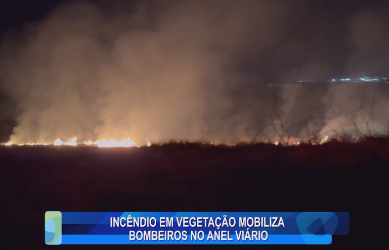 INCÊNDIO EM VEGETAÇÃO MOBILIZA BOMBEIROS NO ANEL VIÁRIO
