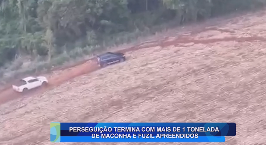 PERSEGUIÇÃO TERMINA COM MAIS DE 1 TONELADA DE MACONHA E FUZIL APREENDIDOS