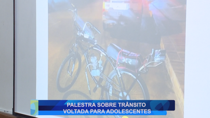 PALESTRA SOBRE TRÂNSITO VOLTADA PARA ADOLESCENTES